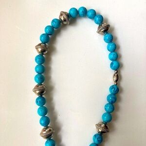 Turquoise beaded necklace